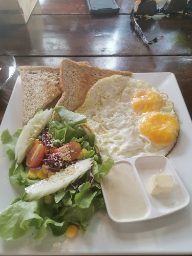 4 ถนน ถลาง ตำบลตลาดใหญ่ อำเภอเมืองภูเก็ต ภูเก็ต 83000