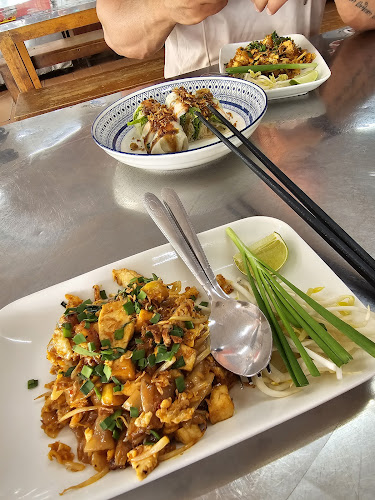 Opinii despre ลกเที้ยน ศูนย์รวมอาหารพื้นเมืองภูเก็ต în อำเภอเมืองภูเก็ต - การบริการอาหารและที่พัก