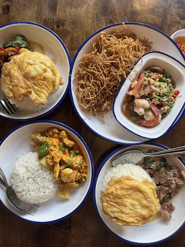 Opinii despre เมืองเก่า บาร์ în อำเภอเมืองอุบลราชธานี - การบริการอาหารและที่พัก