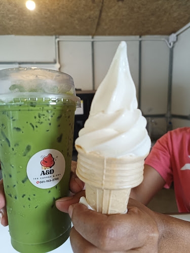 ไอติมบ้านช่าง Coffee & cha