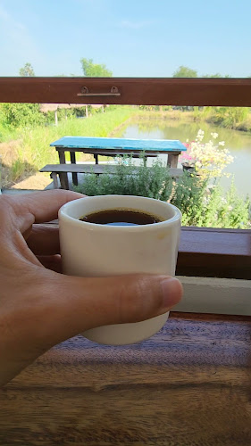 Opinii despre IU Slow Bar Coffee în อำเภอเมืองนครปฐม - การบริการอาหารและที่พัก