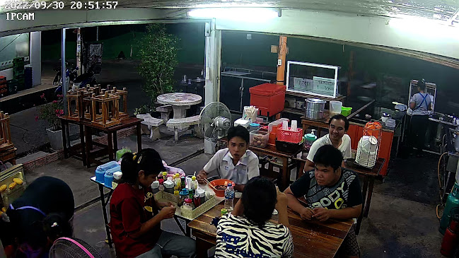 ร้านก๋วยเตี๋ยวไก่​ เนื้อ​ ตุ๋น​ HALAL FOOD สาขา 2 ตลาดแหลมดิน​ @samui