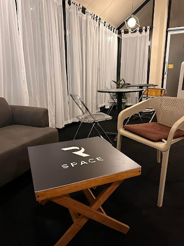 Comentarii opinii despre R space cafe & eatery