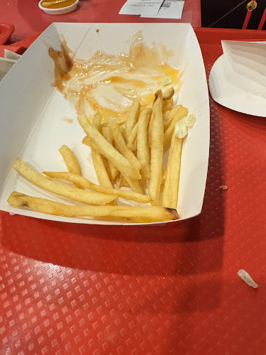 Opinii despre KFC Drive Thru Bangchak Khonkaen în อำเภอเมืองขอนแก่น - การบริการอาหารและที่พัก