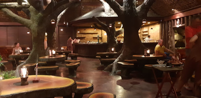 Opinii despre ไดโนบาร์ în อำเภอเมืองภูเก็ต - การบริการอาหารและที่พัก