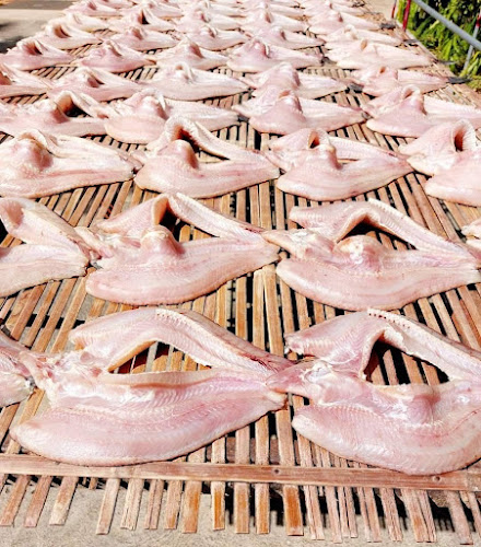 Opinii despre ปลาเกลือแม่บุญส่ง în อำเภอเมืองนครสวรรค์ - การบริการอาหารและที่พัก