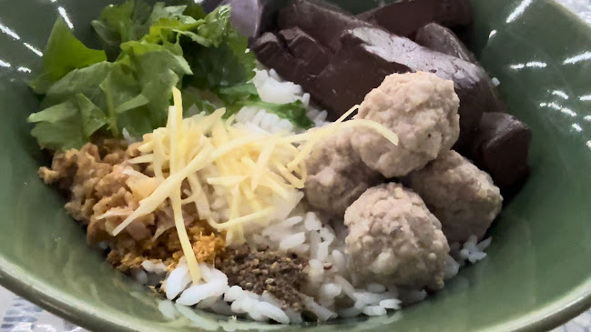 ร้านโจ๊กคุณแอ๋ม - การบริการอาหารและที่พัก