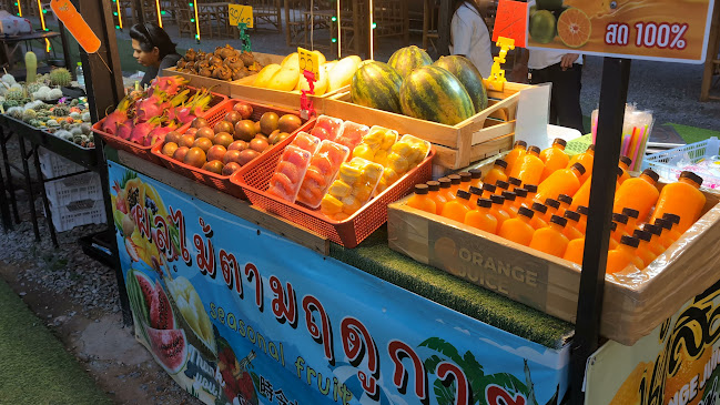 Opinii despre ตลาด street food on the beach ซอยจอมเทียน 16 în อำเภอบางละมุง - การบริการอาหารและที่พัก