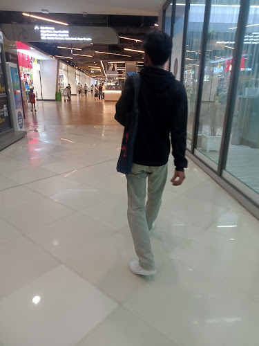 Opinii despre Hang bar în อำเภอศรีราชา - การบริการอาหารและที่พัก