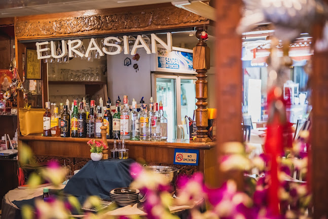 Comentarii opinii despre Eurasian Restaurant