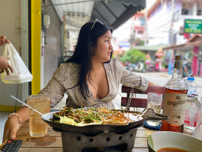 Comentarii opinii despre ร้านลาบอุดร ซ.9