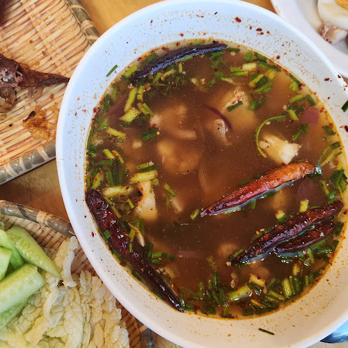 เสรีไก่ย่างเขาสวนกวาง