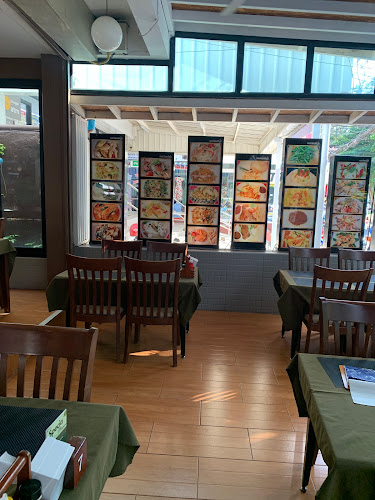 The Harbor Restaurant - การบริการอาหารและที่พัก