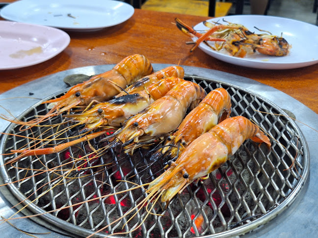 Seafood Station Pattaya - การบริการอาหารและที่พัก