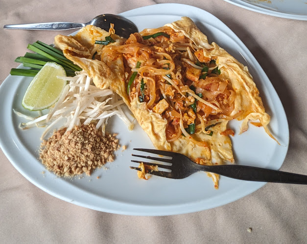 Opinii despre ภัตตาคารเสวย în Patong - การบริการอาหารและที่พัก