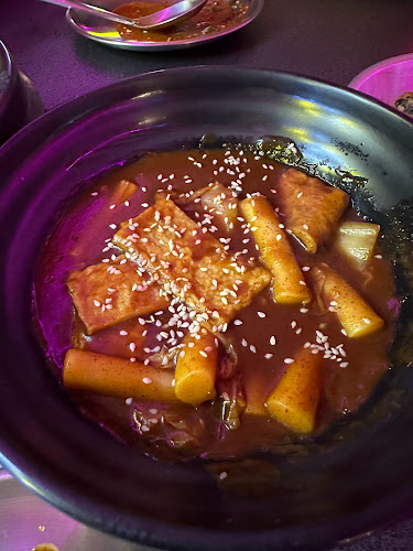 บุญเชิด บาร์ - การบริการอาหารและที่พัก