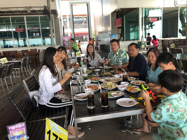 มุมอร่อย สาย 3 มหาชัยซีฟู๊ด - การบริการอาหารและที่พัก