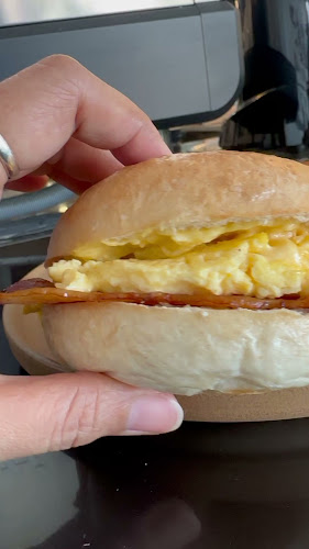 Opinii despre At All Cafe în อำเภอบางละมุง - การบริการอาหารและที่พัก