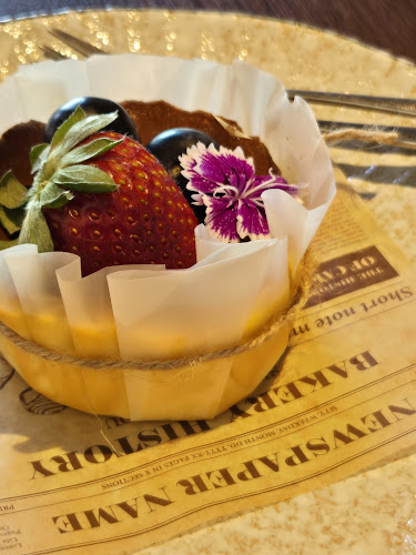 ร้านคุณตา Grandpa - การบริการอาหารและที่พัก