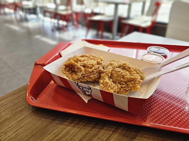 เคเอฟซี ศิลปากร ไดรฟ์ทรู - อำเภอเมืองนครปฐม