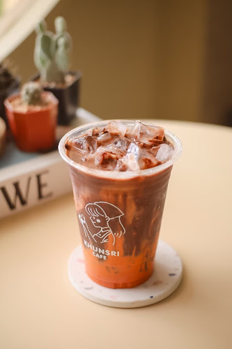 Khunsri cafe
