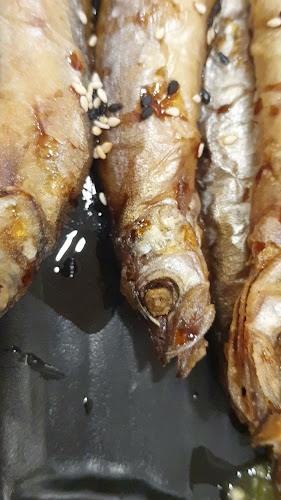 ซูชิมั้ย นครสวรรค์ - การบริการอาหารและที่พัก