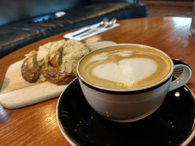 Coffee Tales - การบริการอาหารและที่พัก