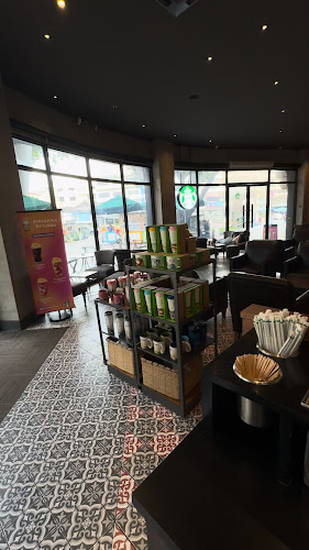 Opinii despre Starbucks Coffee The Avenue Pattaya în อำเภอบางละมุง - การบริการอาหารและที่พัก