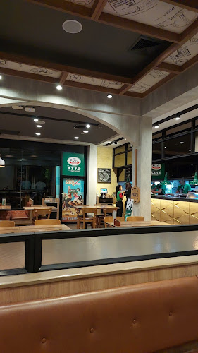 Opinii despre The Pizza Company (Coliseum Phuket) în อำเภอเมืองภูเก็ต - การบริการอาหารและที่พัก