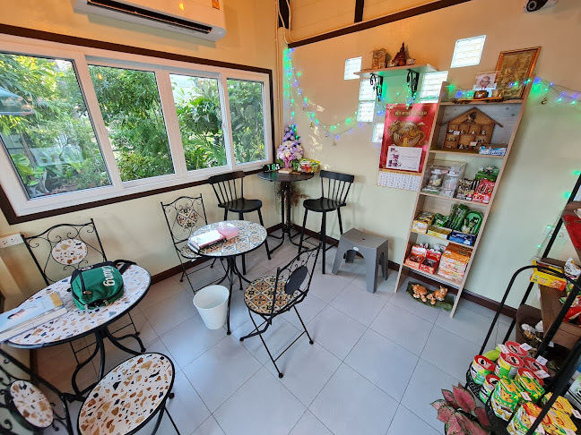 Amata Coffee อมตะ คอฟฟี่ 17 - การบริการอาหารและที่พัก