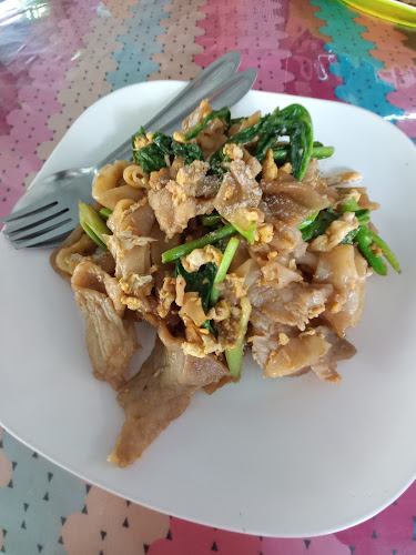 เจ๊ใจราดหน้า