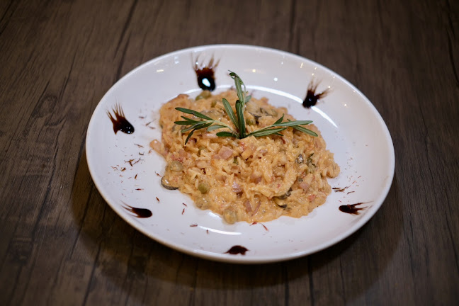 Opinii despre Bella Sicilia Pizzeria in Jomtien în อำเภอสัตหีบ - การบริการอาหารและที่พัก