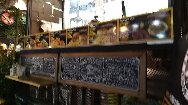 Istanbul Bistro Hatyai - การบริการอาหารและที่พัก