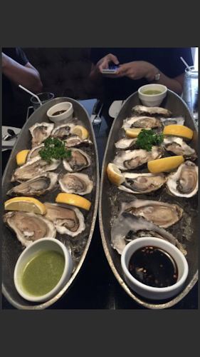 Livv Cafe' & Restaurant Pattaya - อำเภอบางละมุง