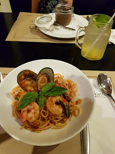 Opinii despre Wine Connection în อำเภอกะทู้ - การบริการอาหารและที่พัก