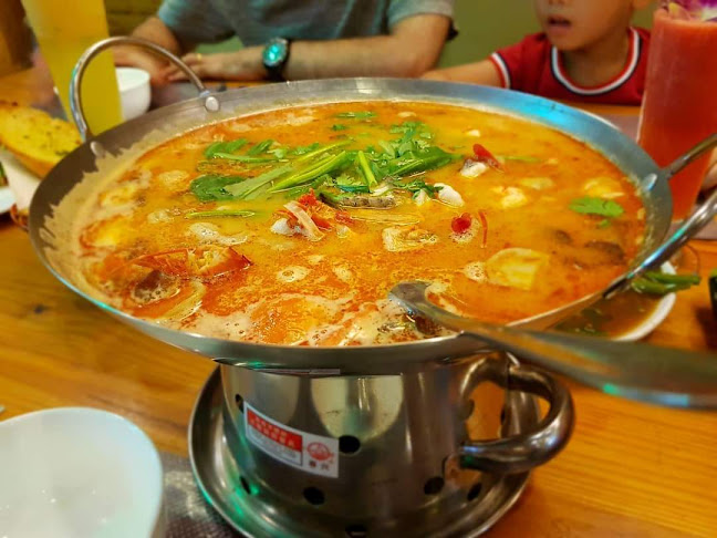 Food Market Kata - การบริการอาหารและที่พัก