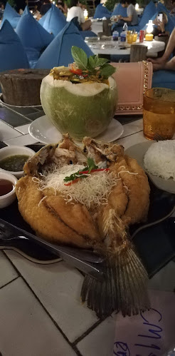 Cave Beach Club - อำเภอสัตหีบ