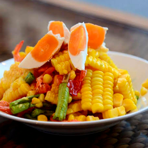 ตำกรร แซ่ปอีสานบ้านเฮาชิลๆริมเล - การบริการอาหารและที่พัก