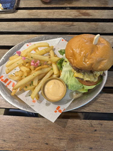 Comentarii opinii despre KIRI burger & bowl , kata beach