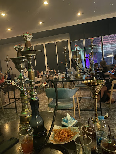 Baku - การบริการอาหารและที่พัก