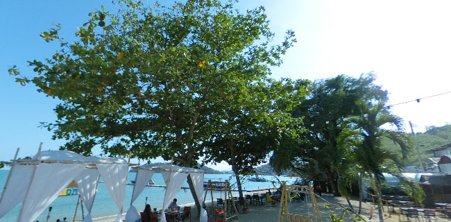 Opinii despre Restaurant Pita Beach în อำเภอเมืองภูเก็ต - การบริการอาหารและที่พัก