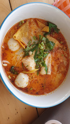 นิว ก๋วยเตี๋ยวปลาทะเล บ้านดอน ขอนแก่น - การบริการอาหารและที่พัก