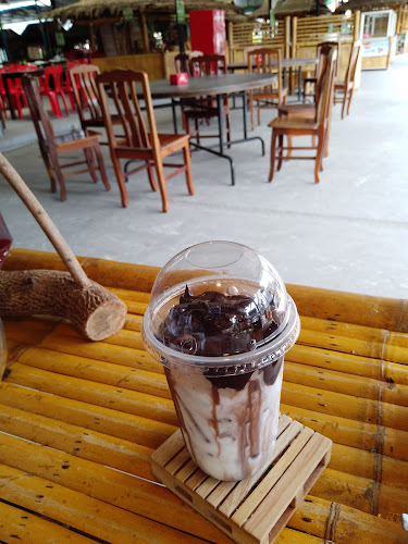 Comentarii opinii despre สิบลี้十里บาร์แอนด์คาเฟ่(10Miles Bar and cafe)