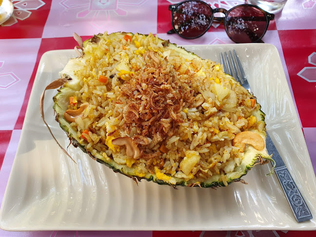 ร้านอาหารขวัญ - Kwan Restaurant - การบริการอาหารและที่พัก