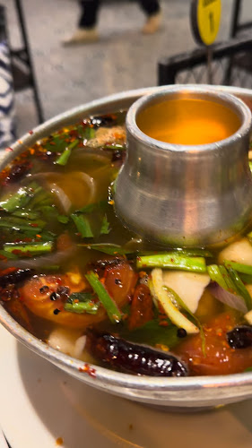 Opinii despre ร้านเนื้อหอม​ ริมมูล​ อุบลราชธานี​ (Nuehom​ Restuarant)​ în เมือง - การบริการอาหารและที่พัก