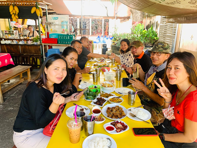 ร้านใต้ต้นมะม่วงภูเก็ต - อำเภอเมืองภูเก็ต