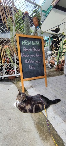 Brew Is Bliss - การบริการอาหารและที่พัก