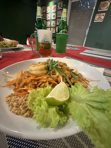 Pit Thai Food พิศไทยฟู๊ด - การบริการอาหารและที่พัก