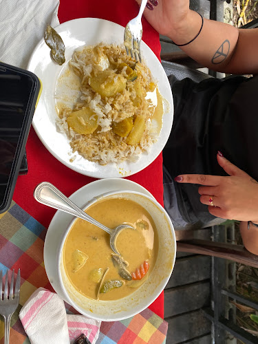 Nely Restaurant - การบริการอาหารและที่พัก