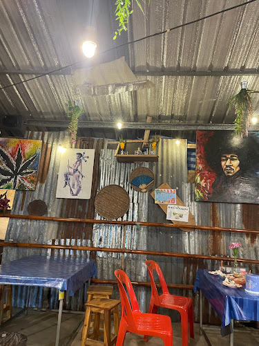 43 ถ. เจ้าฟ้าตะวันออก ตำบล ฉลอง อำเภอเมืองภูเก็ต ภูเก็ต 83000